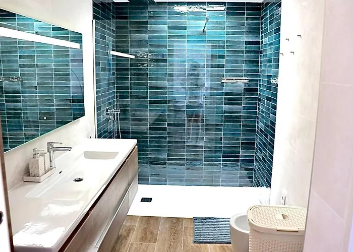 Stunning Sea View With Big Balcony In The Center