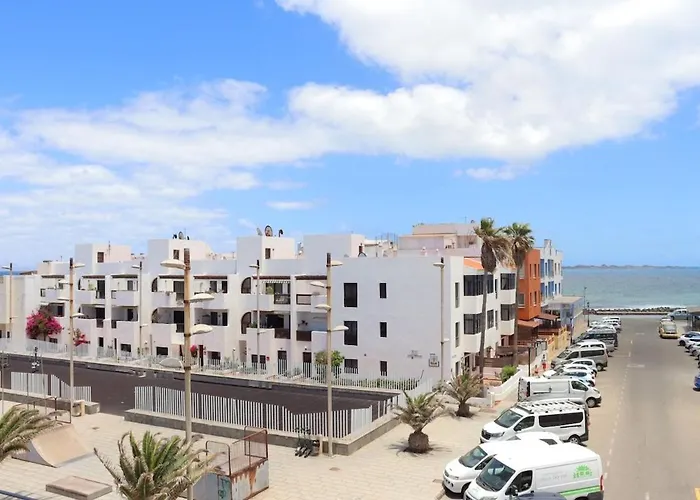 Stunning Sea View With Big Balcony In The Center