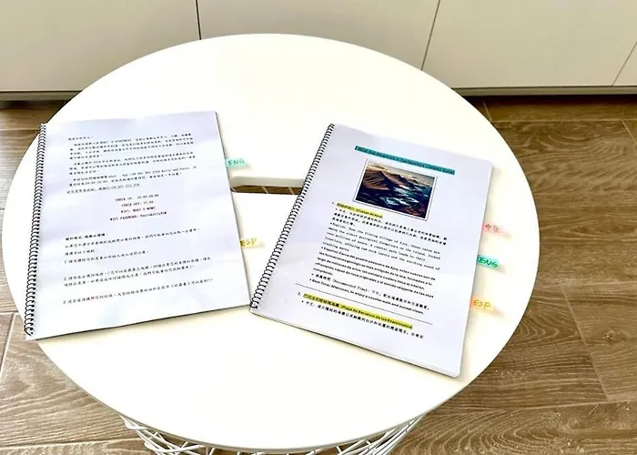 Stunning Sea View With Big Balcony In The Center דירה *