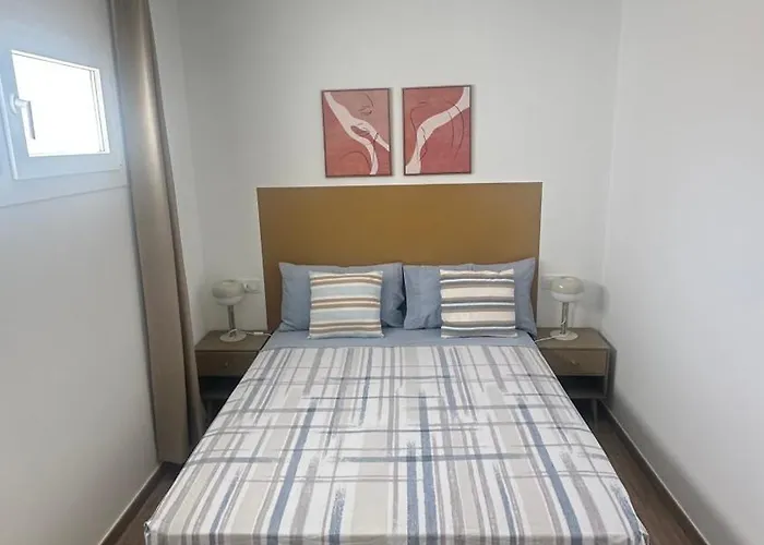 Stunning Sea View With Big Balcony In The Center קורלחו