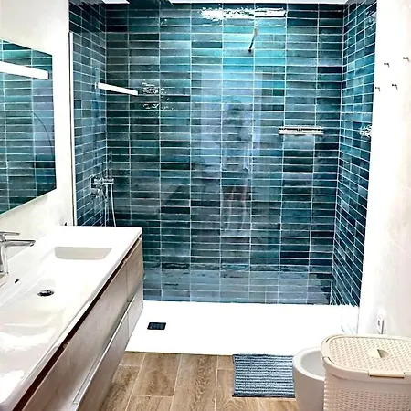 Stunning Sea View With Big Balcony In The Center